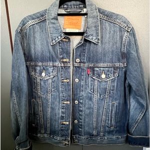 Levi’s Trucker Jacket